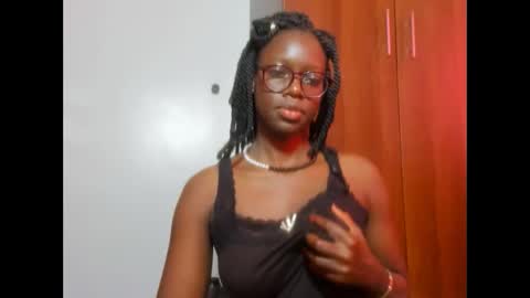 Leah online show from January 2025 11:10:02 AM