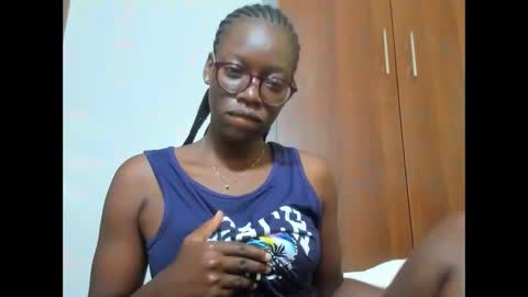 Leah online show from February 2025 04:27:01 AM
