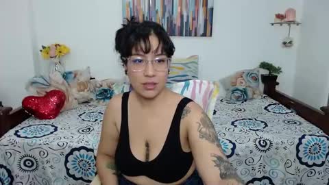 Afrodita online show from November 2025 01:05:02 AM