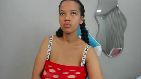 Snapshot of agata18_ chatting on October 2025 01:40:02 PM A G A T A online show from October 2025 01:40:02 PM