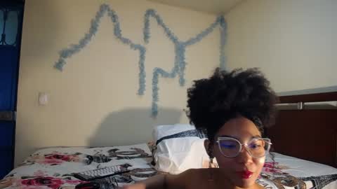 agata_2004 online show from September 2025 12:36:01 AM