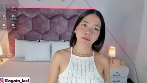 Snapshot of agataa_lee chatting on September 2025 03:52:01 AM agataa_lee online show from September 2025 03:52:01 AM
