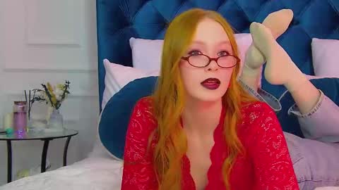 Snapshot of agatafoxley chatting on October 2025 06:23:02 AM AgataFoxley online show from October 2025 06:23:02 AM