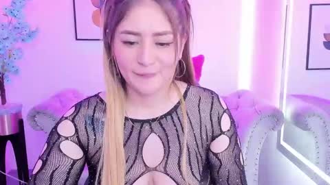 Snapshot of agatha_luxx chatting on March 2025 03:40:02 PM Agatha  online show from March 2025 03:40:02 PM