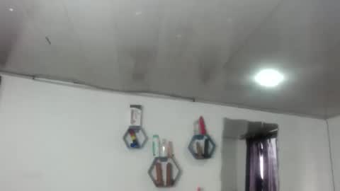 Snapshot of agatha_prime chatting on December 2024 06:40:01 PM CAROLINA online show from December 2024 06:40:01 PM