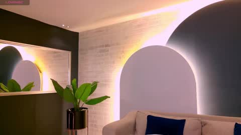 Agatha online show from October 2025 07:02:01 PM