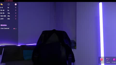 Agelina Lilly Laura online show from October 2025 05:59:02 PM