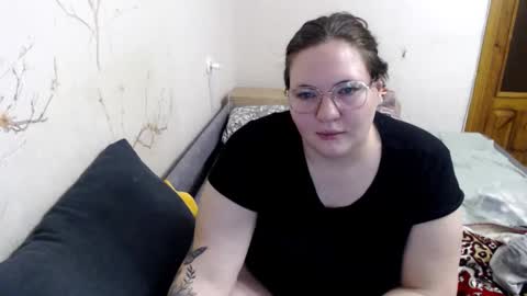 Snapshot of aglaya_fame chatting on February 2025 08:56:01 PM Aglaya Fame online show from February 2025 08:56:01 PM