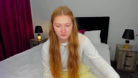 Snapshot of agnesarden chatting on October 2025 12:02:02 PM AgnesArden online show from October 2025 12:02:02 PM