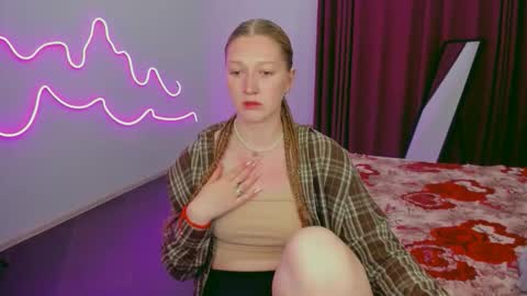 Snapshot of agnesarden chatting on October 2025 12:49:02 PM AgnesArden online show from October 2025 12:49:02 PM