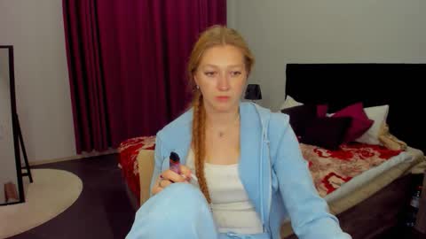 Snapshot of agnesarden chatting on October 2025 08:20:02 PM AgnesArden online show from October 2025 08:20:02 PM