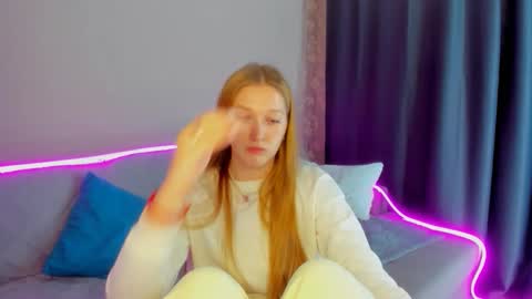 Snapshot of agnesarden chatting on October 2025 06:48:01 PM AgnesArden online show from October 2025 06:48:01 PM