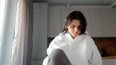 Lola online show from September 2025 02:21:01 PM