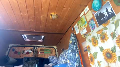 Juan online show from March 2025 10:29:02 AM