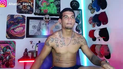 Snapshot of aharon_sexo1 chatting on January 2025 06:17:01 AM Aharon  Zamora online show from January 2025 06:17:01 AM