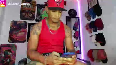 Snapshot of aharon_sexo1 chatting on January 2025 04:52:02 AM Aharon  Zamora online show from January 2025 04:52:02 AM