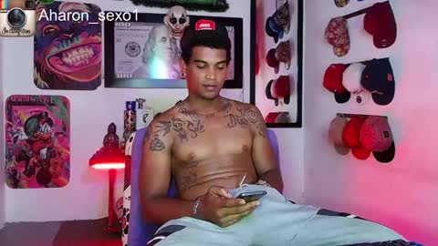 Snapshot of aharon_sexo1 chatting on January 2025 02:10:01 AM Aharon  Zamora online show from January 2025 02:10:01 AM