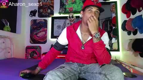 Snapshot of aharon_sexo1 chatting on March 2025 06:15:02 AM Aharon  Zamora online show from March 2025 06:15:02 AM
