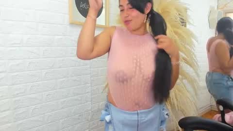 Snapshot of ahisha09 chatting on January 2025 07:07:01 PM Ahisha online show from January 2025 07:07:01 PM