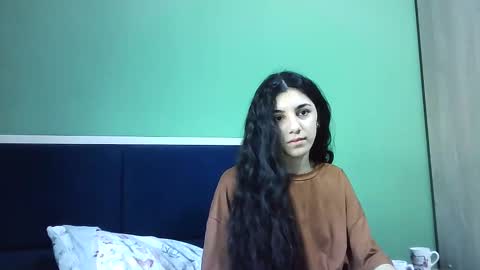 Snapshot of ahotkitty18 chatting on December 2024 08:23:02 AM Selena online show from December 2024 08:23:02 AM