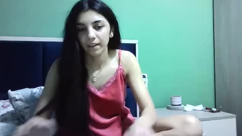 Snapshot of ahotkitty18 chatting on December 2024 08:07:02 AM Selena online show from December 2024 08:07:02 AM