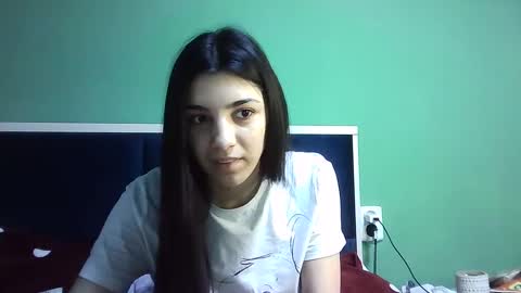 Snapshot of ahotkitty18 chatting on December 2024 07:55:01 AM Selena online show from December 2024 07:55:01 AM