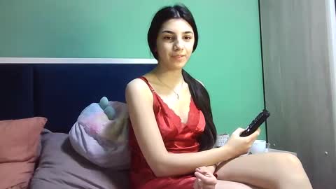 Snapshot of ahotkitty18 chatting on December 2024 08:44:02 AM Selena online show from December 2024 08:44:02 AM