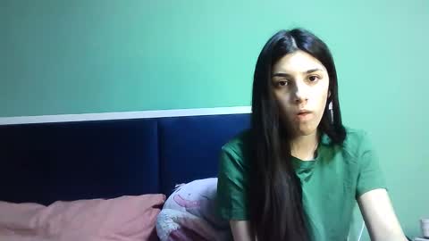 Snapshot of ahotkitty18 chatting on January 2025 05:55:01 PM Selena online show from January 2025 05:55:01 PM