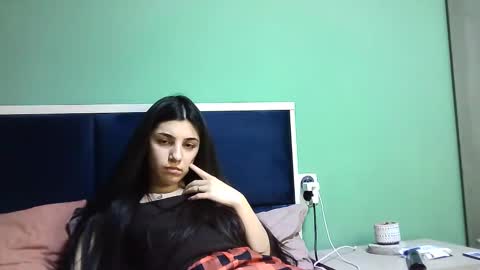 Snapshot of ahotkitty18 chatting on January 2025 04:43:02 PM Selena online show from January 2025 04:43:02 PM