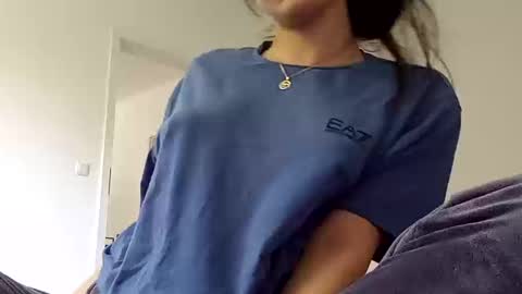 Snapshot of ahotkitty18 chatting on September 2025 12:40:01 PM Selena online show from September 2025 12:40:01 PM