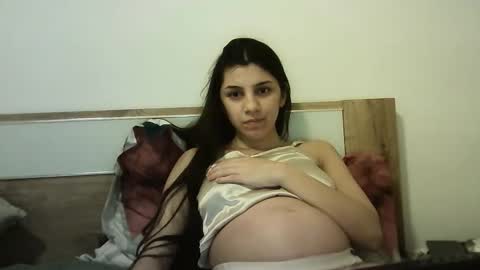 Snapshot of ahotkitty18 chatting on October 2025 08:00:02 PM Selena online show from October 2025 08:00:02 PM