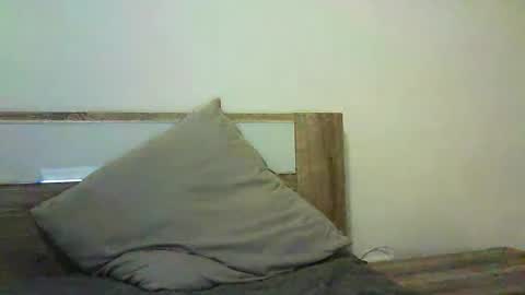 Snapshot of ahotkitty18 chatting on November 2025 04:28:02 PM Selena online show from November 2025 04:28:02 PM