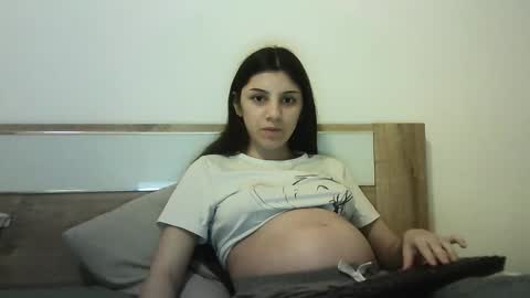 Snapshot of ahotkitty18 chatting on November 2025 05:13:01 PM Selena online show from November 2025 05:13:01 PM