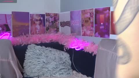 Snapshot of ahriangel chatting on December 2024 01:54:02 PM AhriAngel OF ahriangel online show from December 2024 01:54:02 PM