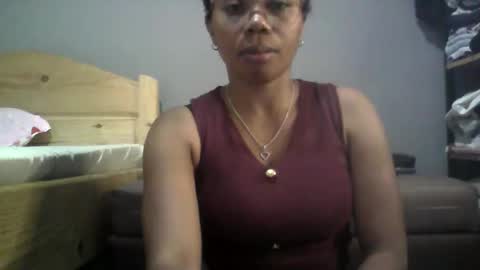 Snapshot of aicha_boobs chatting on November 2025 03:45:02 PM Aicha boobs online show from November 2025 03:45:02 PM