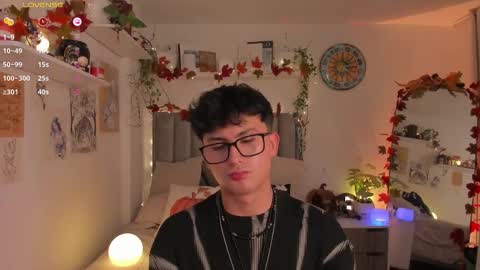 Snapshot of aidan_hale chatting on October 2025 12:46:02 AM A H online show from October 2025 12:46:02 AM