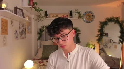 Snapshot of aidan_hale chatting on November 2025 02:10:01 AM A H online show from November 2025 02:10:01 AM