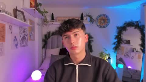 Snapshot of aidan_hale chatting on November 2025 10:24:01 PM A H online show from November 2025 10:24:01 PM