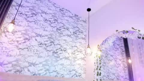 Snapshot of aihnoa_split chatting on October 2025 01:19:01 PM AIHNOA online show from October 2025 01:19:01 PM