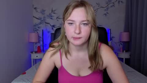 Snapshot of ailissa__fox chatting on October 2025 09:42:02 AM Alisa online show from October 2025 09:42:02 AM