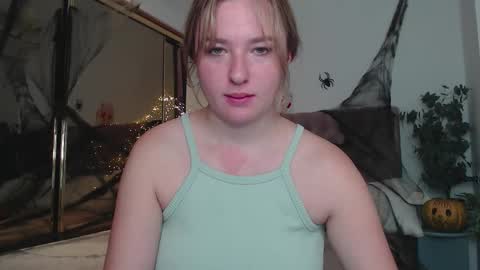 Snapshot of ailissa__fox chatting on October 2025 06:54:01 AM Alisa online show from October 2025 06:54:01 AM