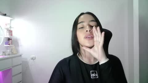 AINE online show from November 2025 11:47:02 PM