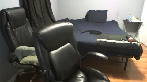 Snapshot of airbornelunsford39 chatting on November 2025 12:42:01 AM Daddy online show from November 2025 12:42:01 AM