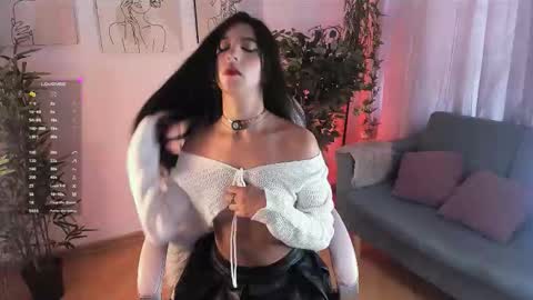 Aisha online show from October 2025 12:27:01 PM