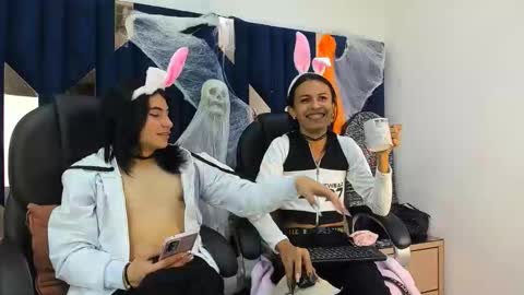 Snapshot of aisha_hotts777 chatting on November 2025 02:57:02 AM Aisha online show from November 2025 02:57:02 AM