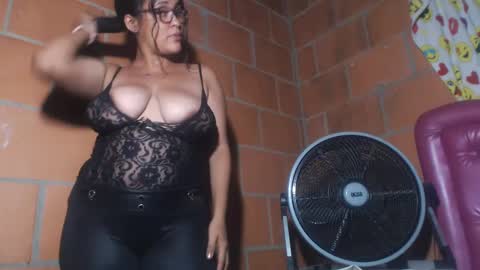 aisha koswell3 online show from February 2025 04:15:02 AM