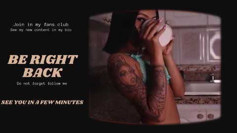 Snapshot of aishakassandra chatting on February 2025 10:41:01 AM KASSANDRA online show from February 2025 10:41:01 AM