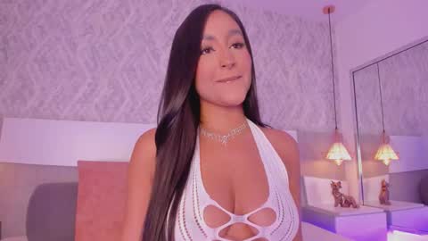 Aisha online show from November 2025 05:23:02 PM