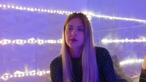 Aisha online show from October 2025 05:15:01 AM