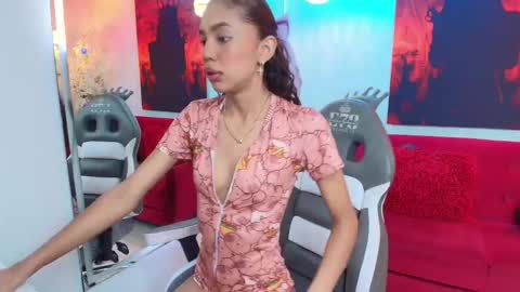 Aitana online show from September 2025 07:47:01 PM